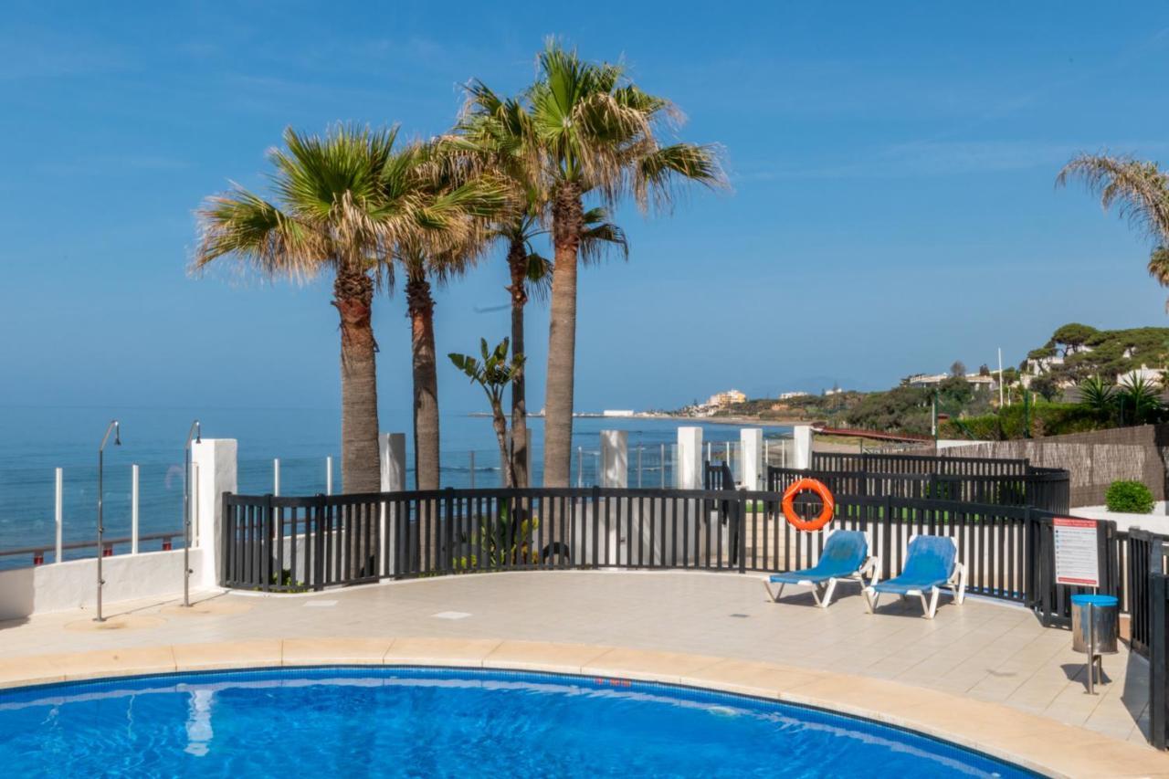 Beachfront Sea View In Cozy 1br With Pool And Garage Appartement *